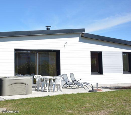 Maison Bord De Mer Avec Jacuzzi Nevez Exterior photo